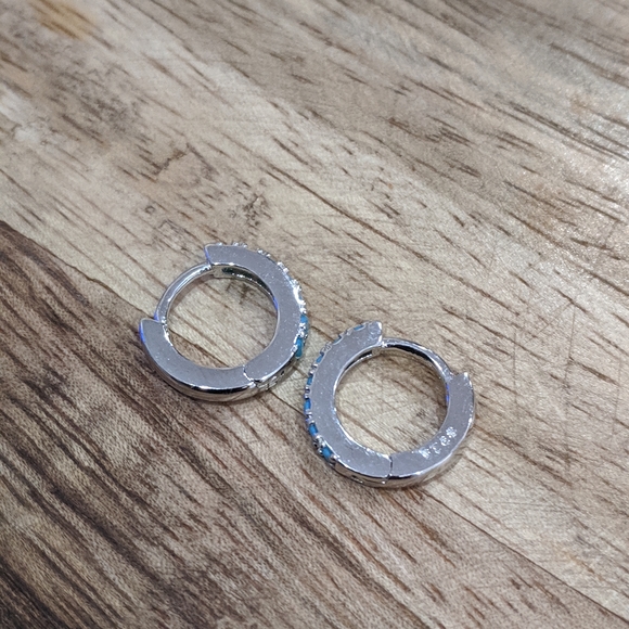 925 Sterling Silver Mini Eternity Hoop Earrings - Picture 11 of 12
